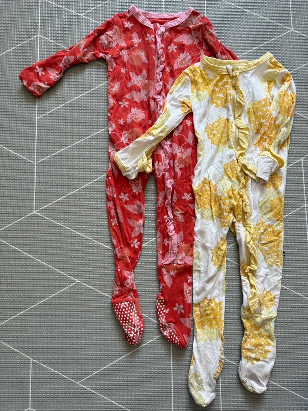 Kickee pants|Baby girl Bamboo footies in floral & fruit print,ruffle butt•6-9M